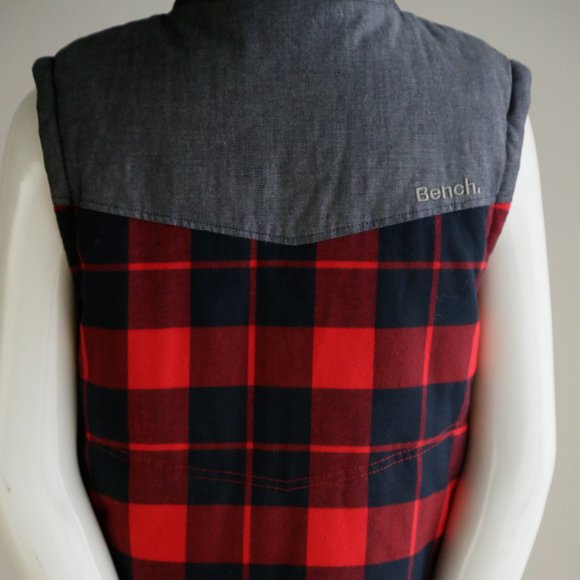 NWT Bench Denim Buffalo Plaid Fleece Lined Vest - Picture 5 of 7